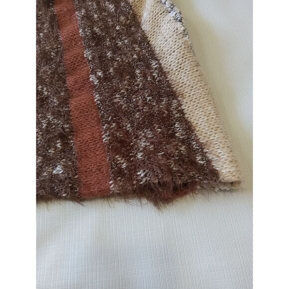 VIP Brown and Cream Soft Mohair Knit V-Neck Pullover Sweater Women's Size Large - Picture 11 of 12